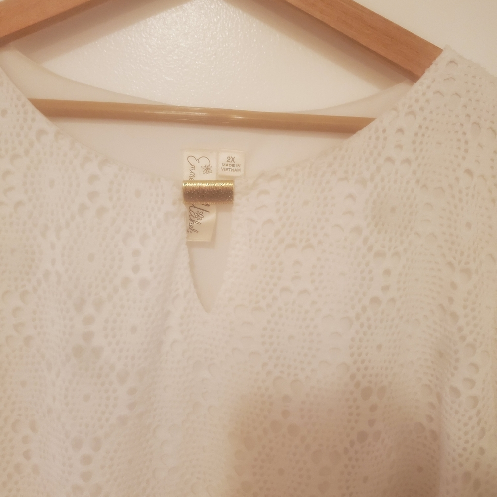 Dress. - Picture 4 of 5